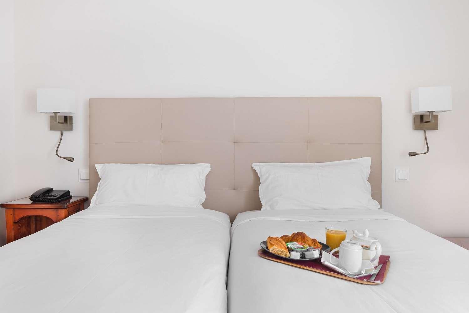 Courcelles Mederic Hotel Paris Exterior foto