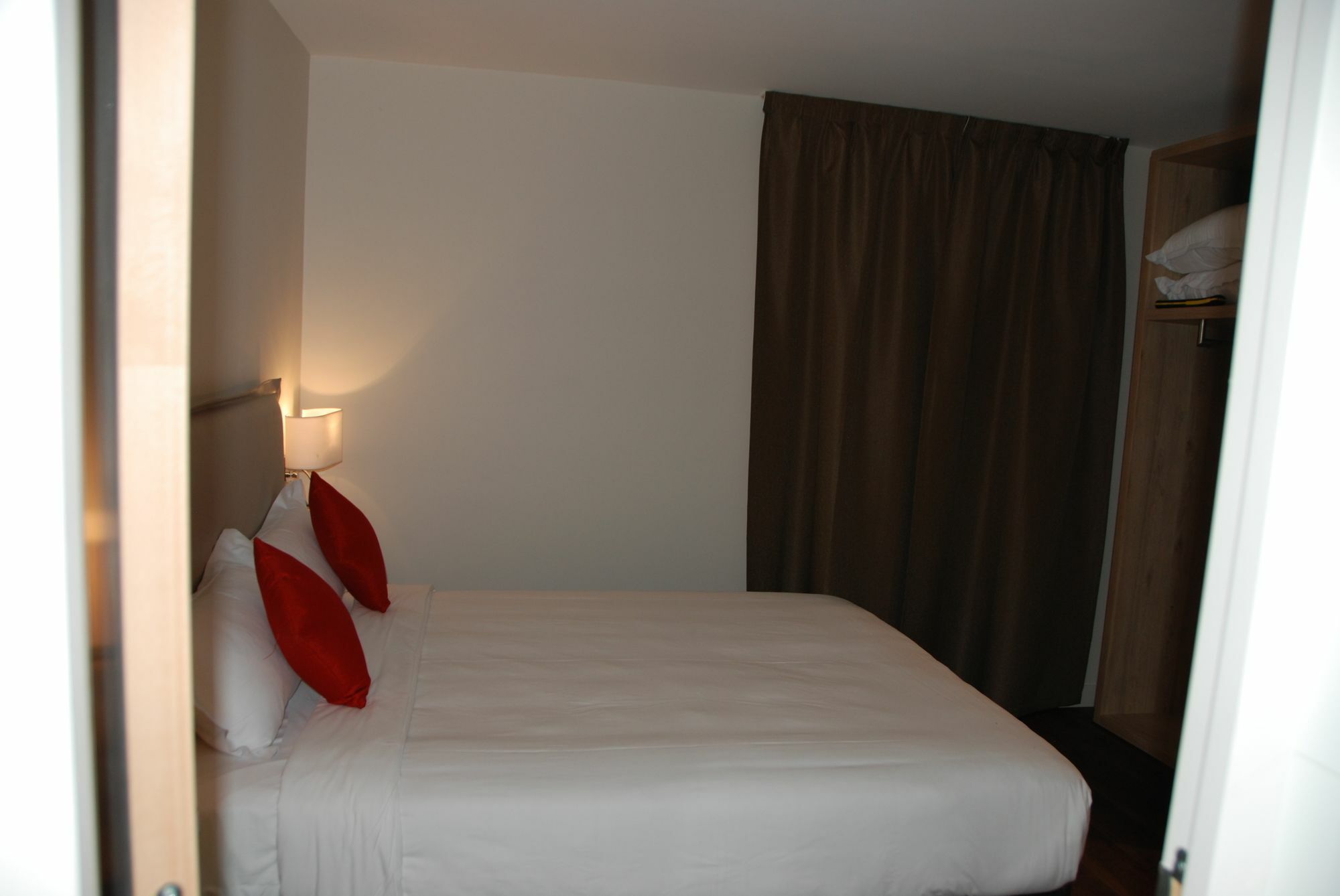 Courcelles Mederic Hotel Paris Exterior foto