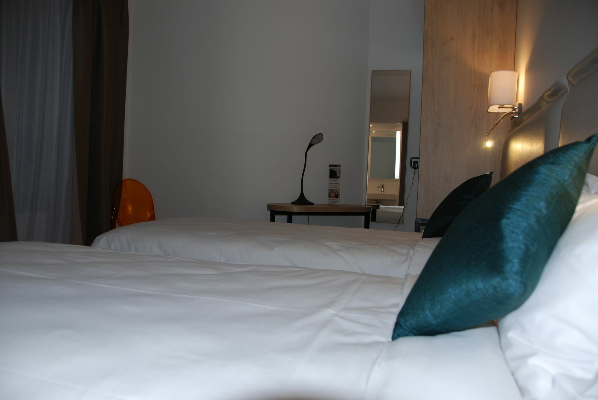 Courcelles Mederic Hotel Paris Exterior foto